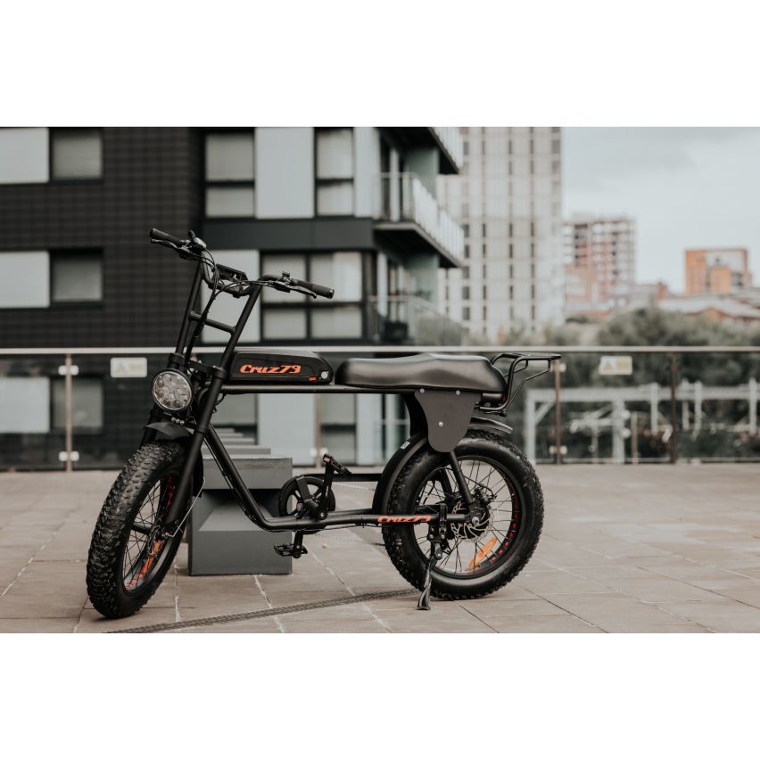 Cruz73 Retro Electric Bike